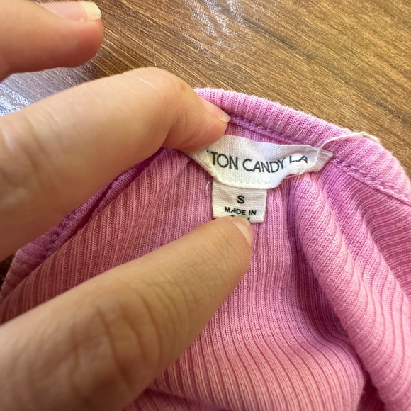 American threads Pink crop top - Picture 4 of 4
